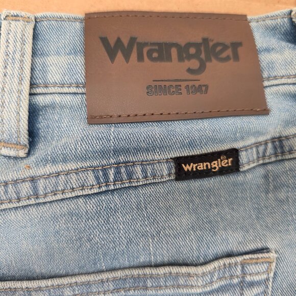 Wrangler Mens Relaxed-Fit Bootcut Jeans Denim Blue Size 44 x 32 112326188 - Picture 8 of 11